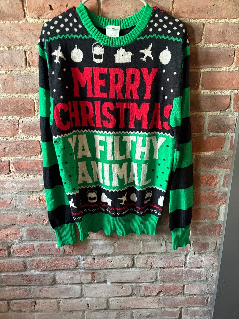 Merry Christmas 'Ya Filthy Animal' Crewneck Sweater - Green & Black men’s large